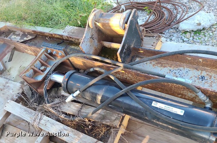 image for item MJ9415 Excavator wood splitter