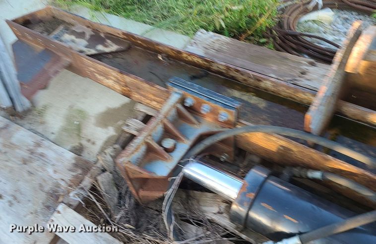 image for item MJ9415 Excavator wood splitter