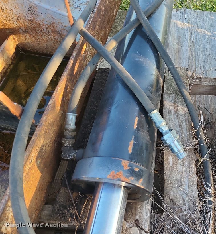 image for item MJ9415 Excavator wood splitter