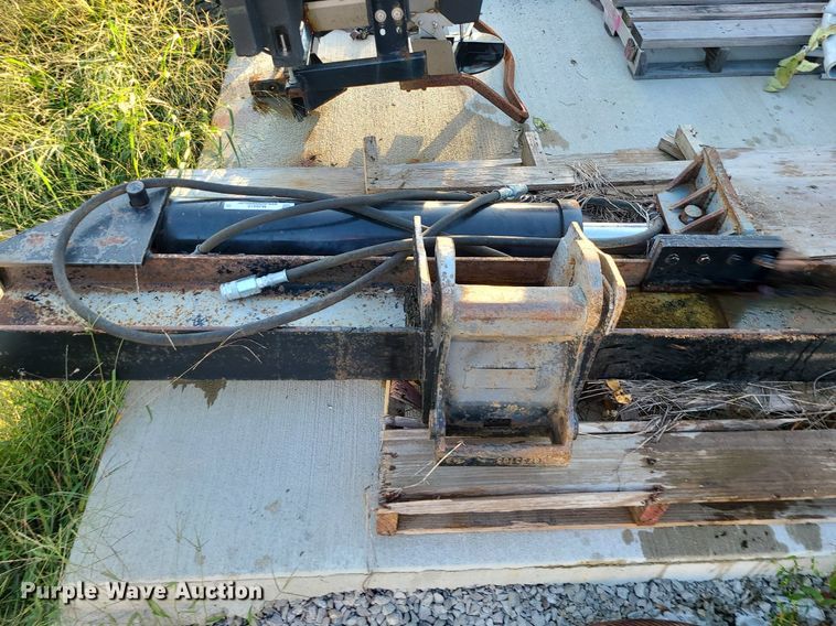 image for item MJ9415 Excavator wood splitter