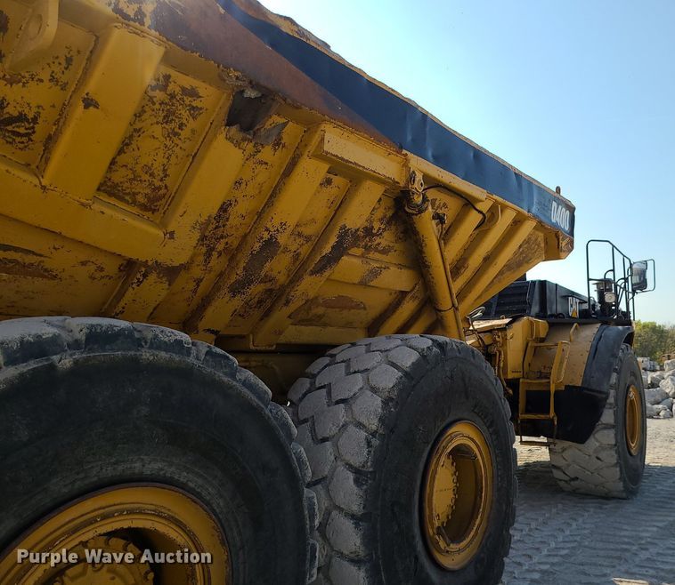image for item MJ9421 1996 Caterpillar D400D haul truck