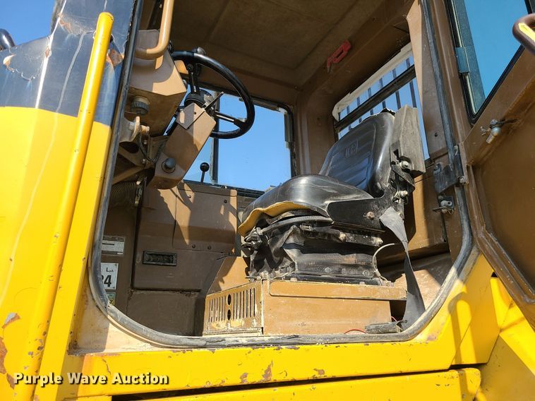 image for item MJ9421 1996 Caterpillar D400D haul truck