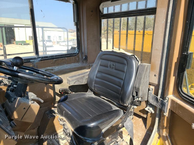 image for item MJ9421 1996 Caterpillar D400D haul truck