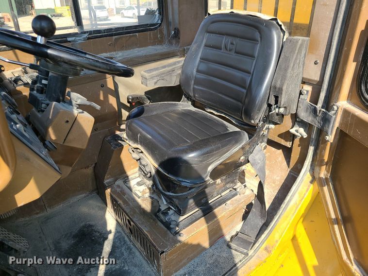 image for item MJ9421 1996 Caterpillar D400D haul truck