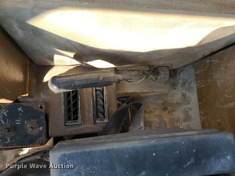 image for item MJ9421 1996 Caterpillar D400D haul truck