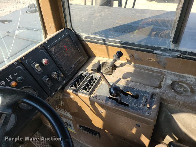 image for item MJ9421 1996 Caterpillar D400D haul truck