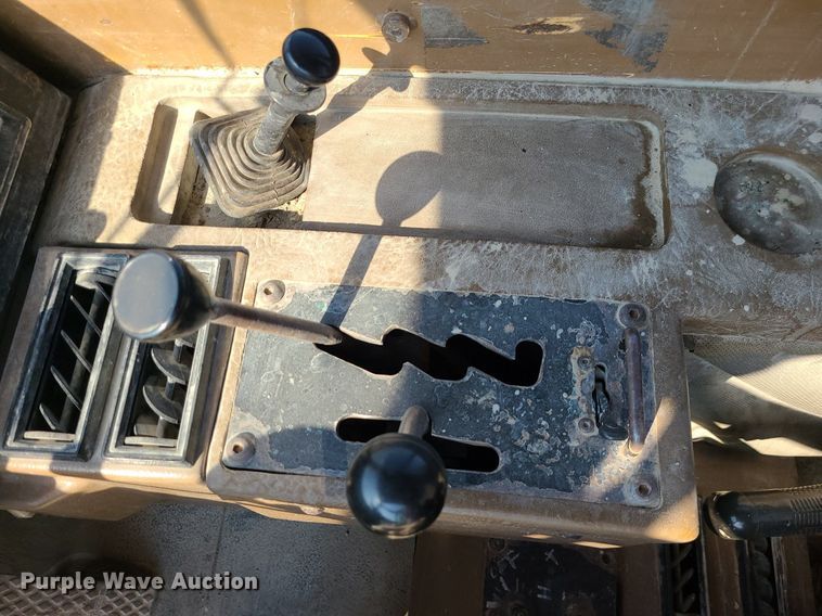 image for item MJ9421 1996 Caterpillar D400D haul truck