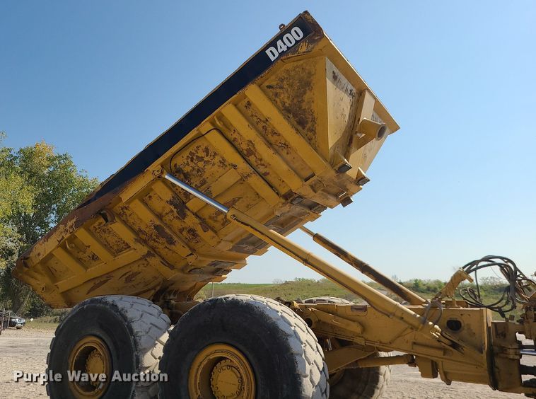 image for item MJ9421 1996 Caterpillar D400D haul truck