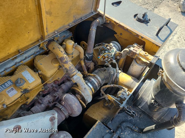 image for item MJ9421 1996 Caterpillar D400D haul truck