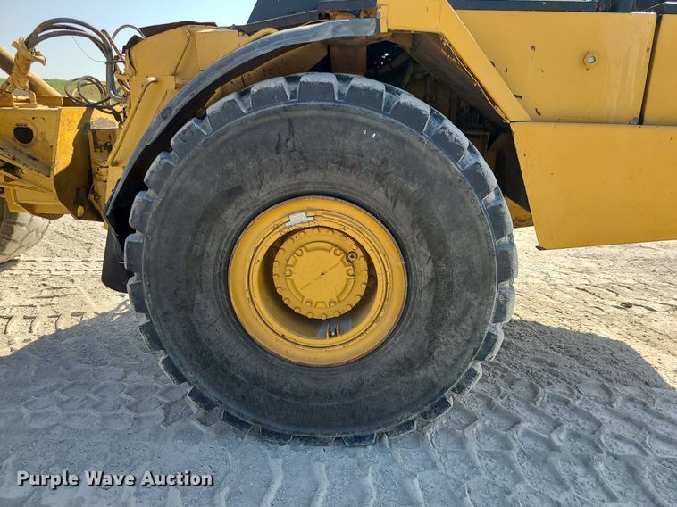 image for item MJ9421 1996 Caterpillar D400D haul truck