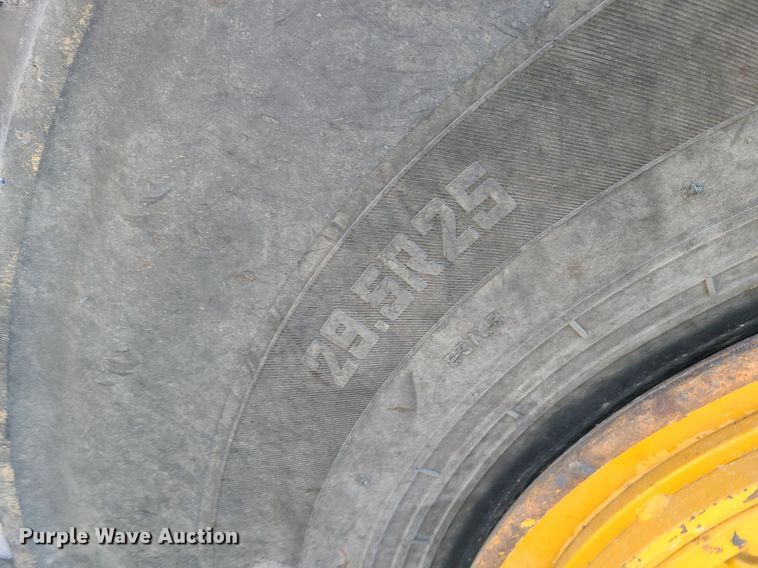 image for item MJ9421 1996 Caterpillar D400D haul truck