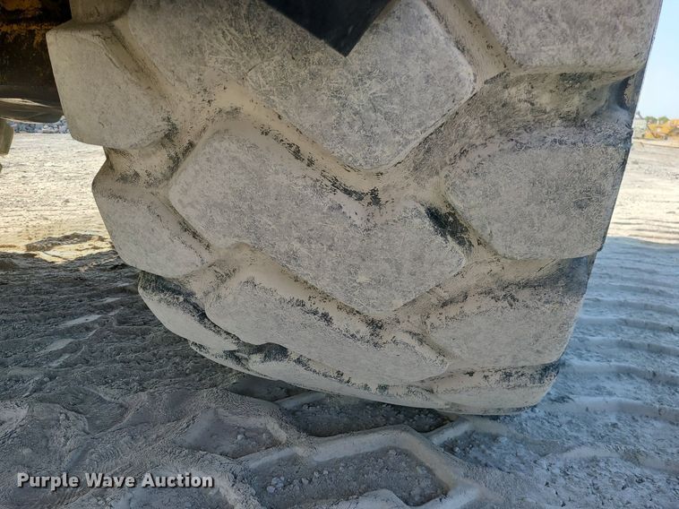 image for item MJ9421 1996 Caterpillar D400D haul truck