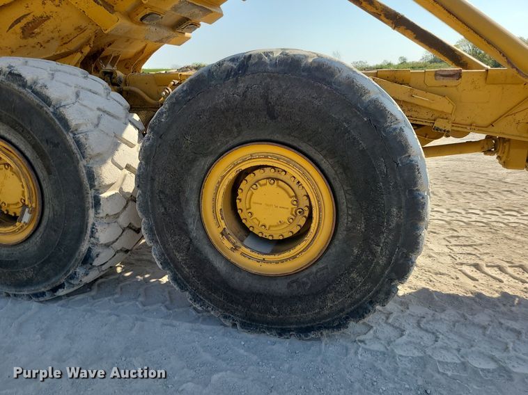 image for item MJ9421 1996 Caterpillar D400D haul truck