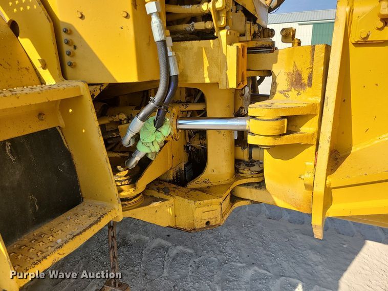 image for item MJ9422 1996 Caterpillar  D400D haul truck