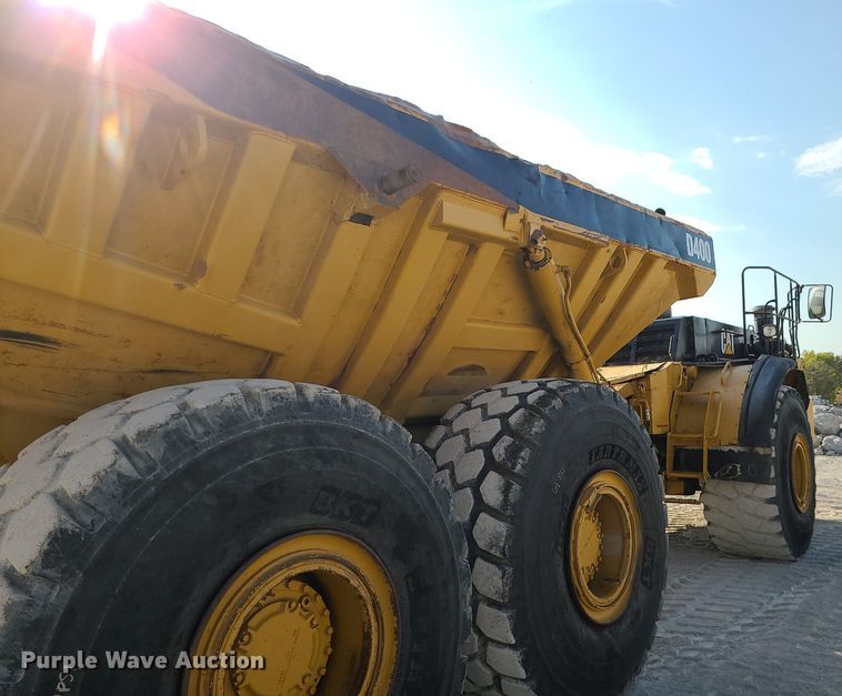 image for item MJ9422 1996 Caterpillar  D400D haul truck