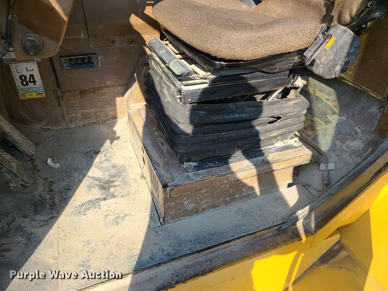 image for item MJ9422 1996 Caterpillar  D400D haul truck