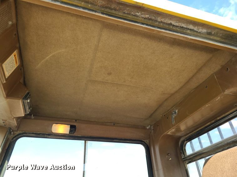 image for item MJ9422 1996 Caterpillar  D400D haul truck