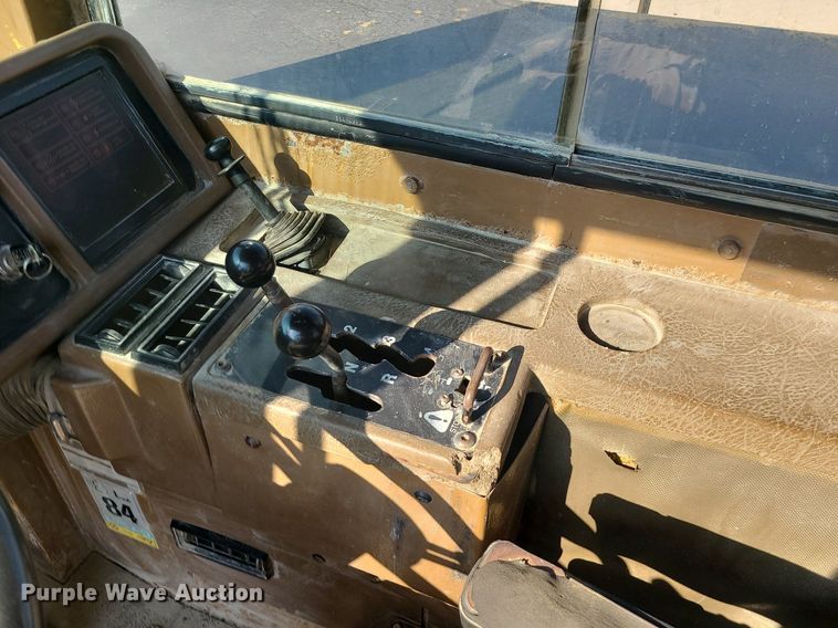 image for item MJ9422 1996 Caterpillar  D400D haul truck