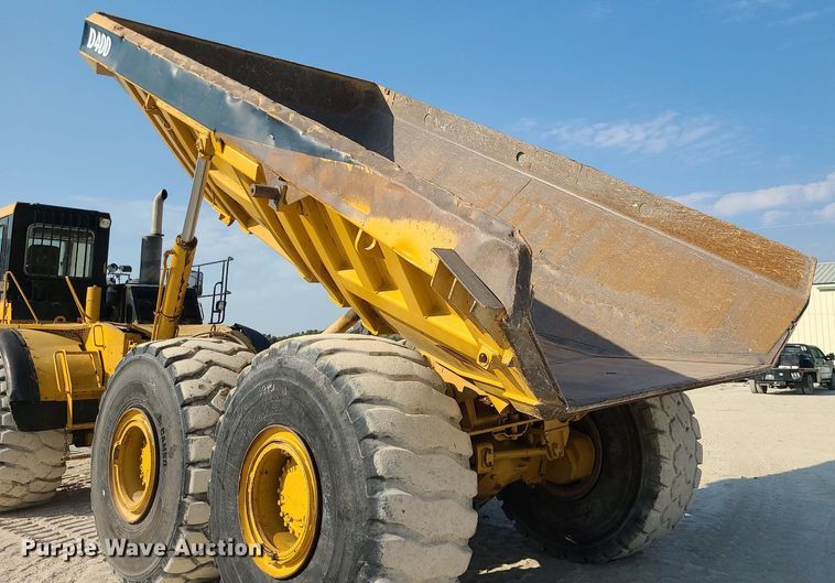 image for item MJ9422 1996 Caterpillar  D400D haul truck