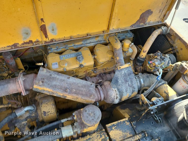 image for item MJ9422 1996 Caterpillar  D400D haul truck