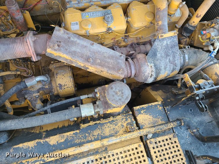 image for item MJ9422 1996 Caterpillar  D400D haul truck