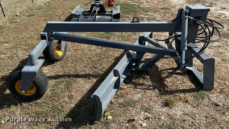 image for item MO9052 Skid steer grader