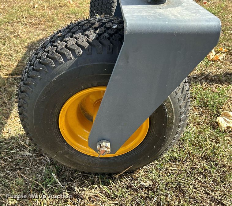 image for item MO9052 Skid steer grader