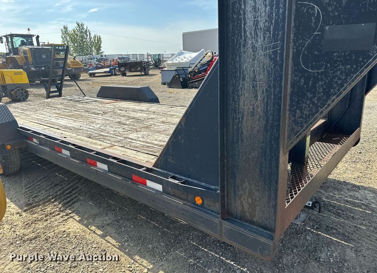 image for item MQ9449 2001 Load Trail  equipment trailer