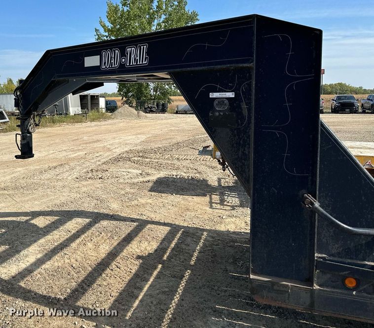 image for item MQ9449 2001 Load Trail  equipment trailer