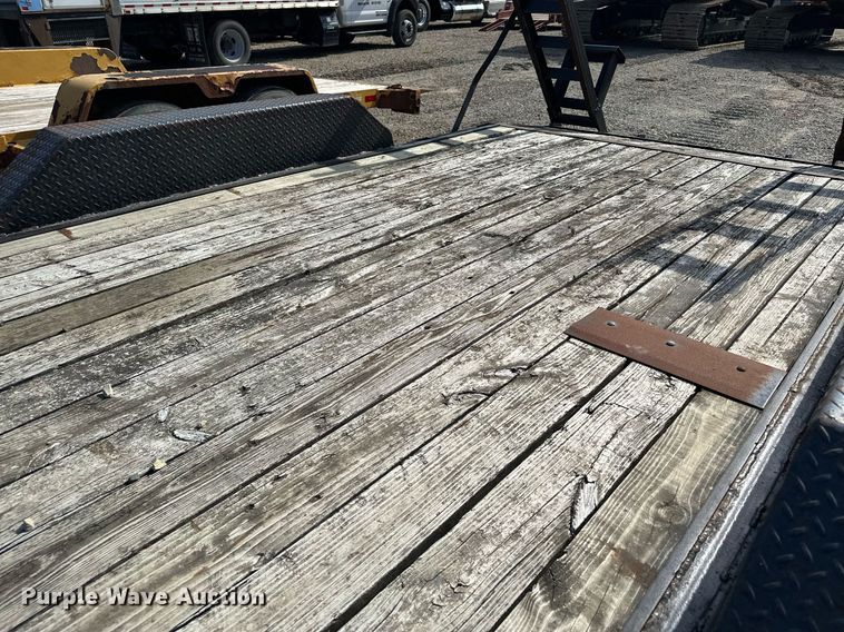 image for item MQ9449 2001 Load Trail  equipment trailer