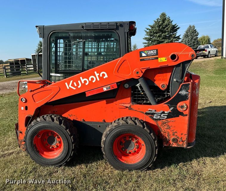 image for item MQ9457 2021 Kubota SSV65  skid steer loader