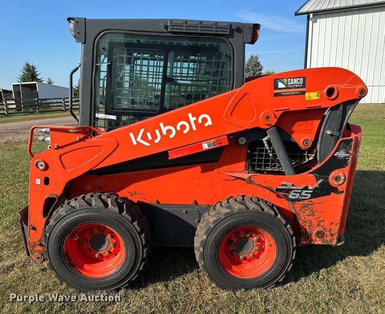 image for item MQ9457 2021 Kubota SSV65  skid steer loader