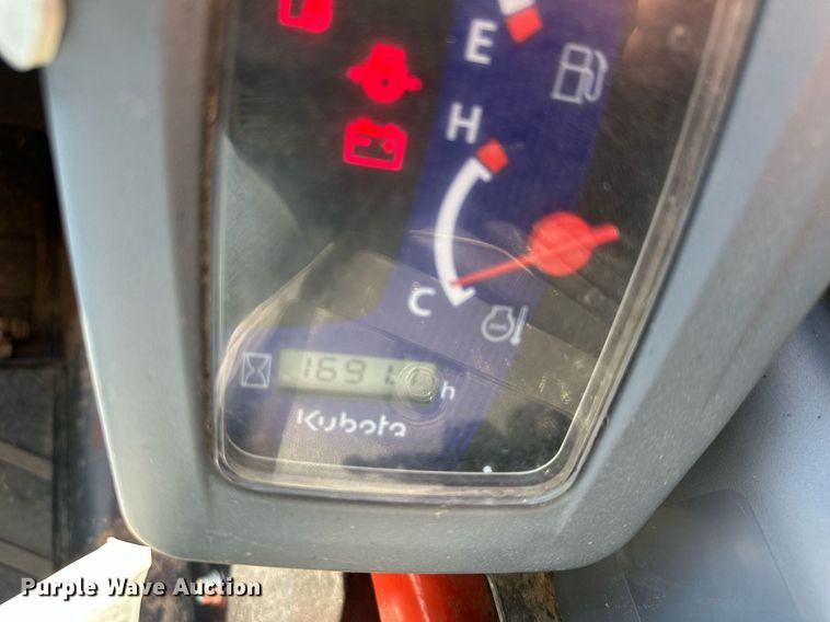 image for item MQ9457 2021 Kubota SSV65  skid steer loader