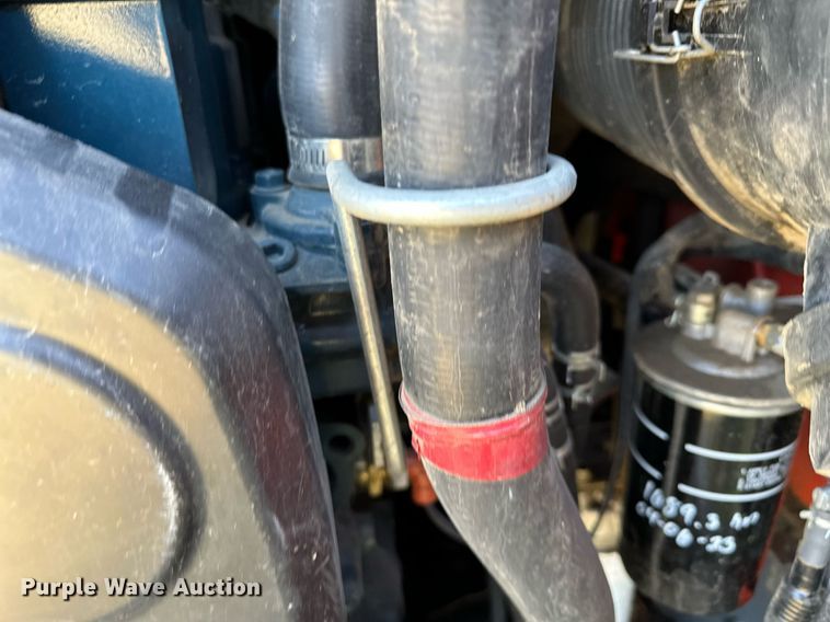 image for item MQ9457 2021 Kubota SSV65  skid steer loader