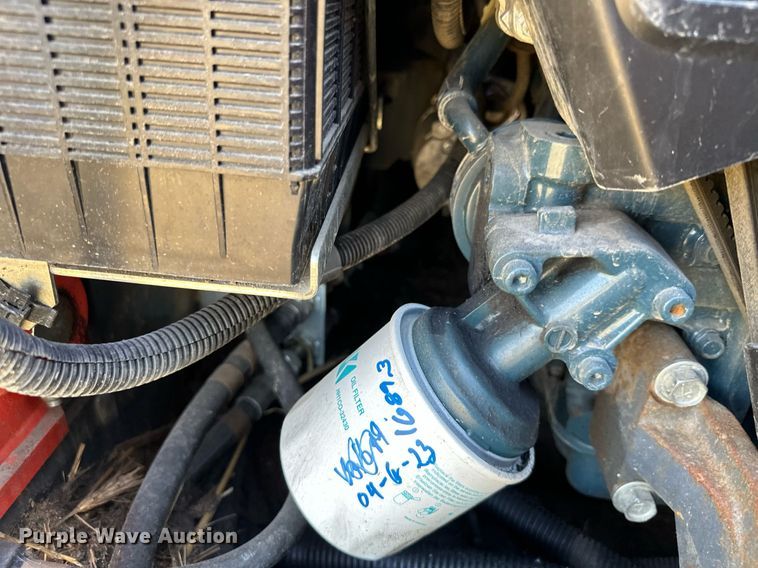 image for item MQ9457 2021 Kubota SSV65  skid steer loader