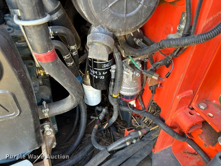 image for item MQ9457 2021 Kubota SSV65  skid steer loader