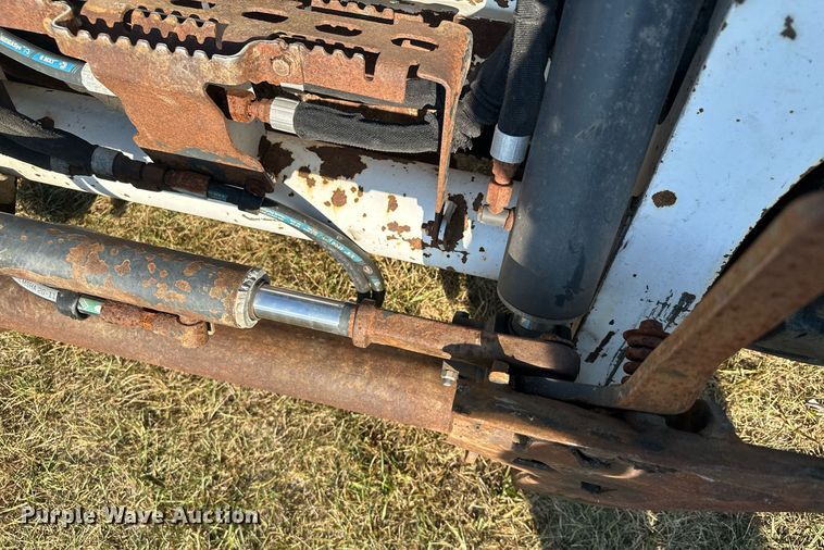 image for item MQ9458 2019 Bobcat S550  skid steer loader