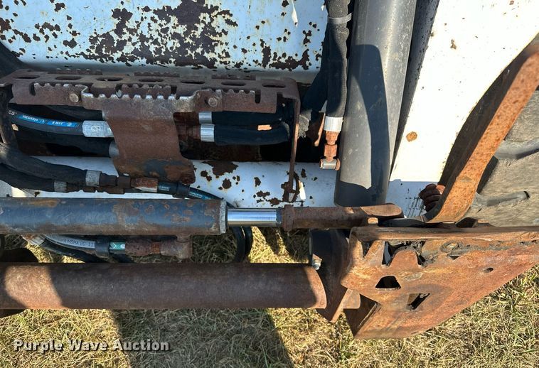 image for item MQ9458 2019 Bobcat S550  skid steer loader