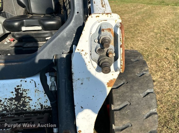 image for item MQ9458 2019 Bobcat S550  skid steer loader