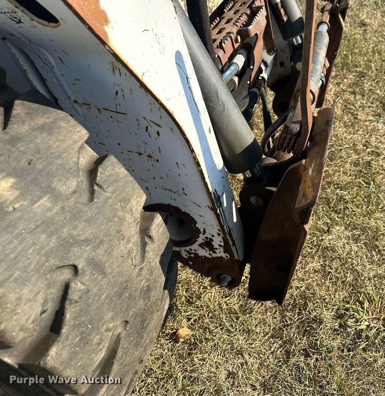 image for item MQ9458 2019 Bobcat S550  skid steer loader