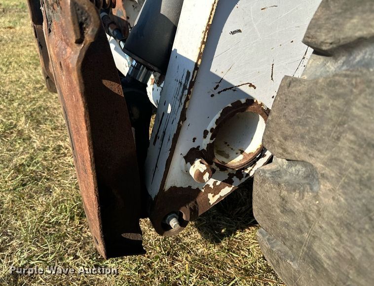 image for item MQ9458 2019 Bobcat S550  skid steer loader