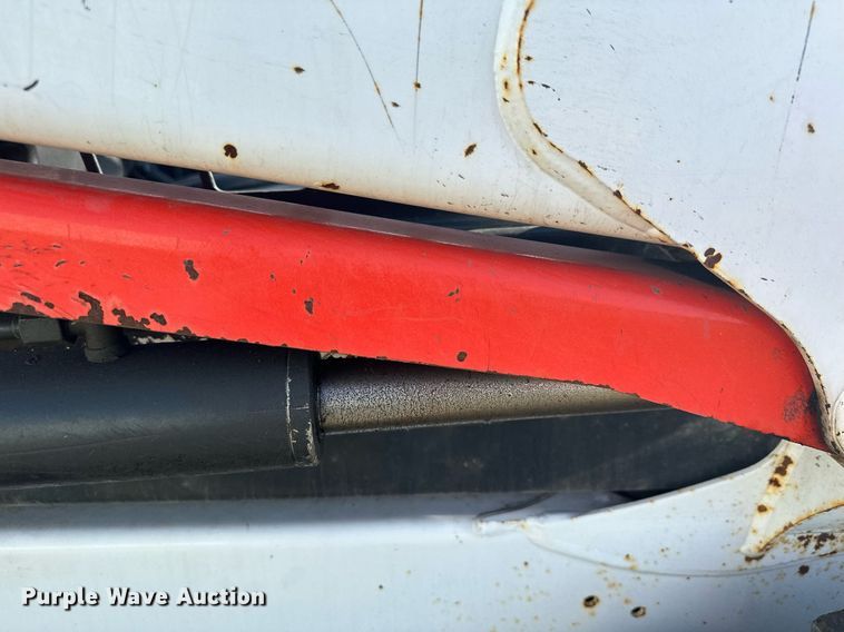 image for item MQ9458 2019 Bobcat S550  skid steer loader