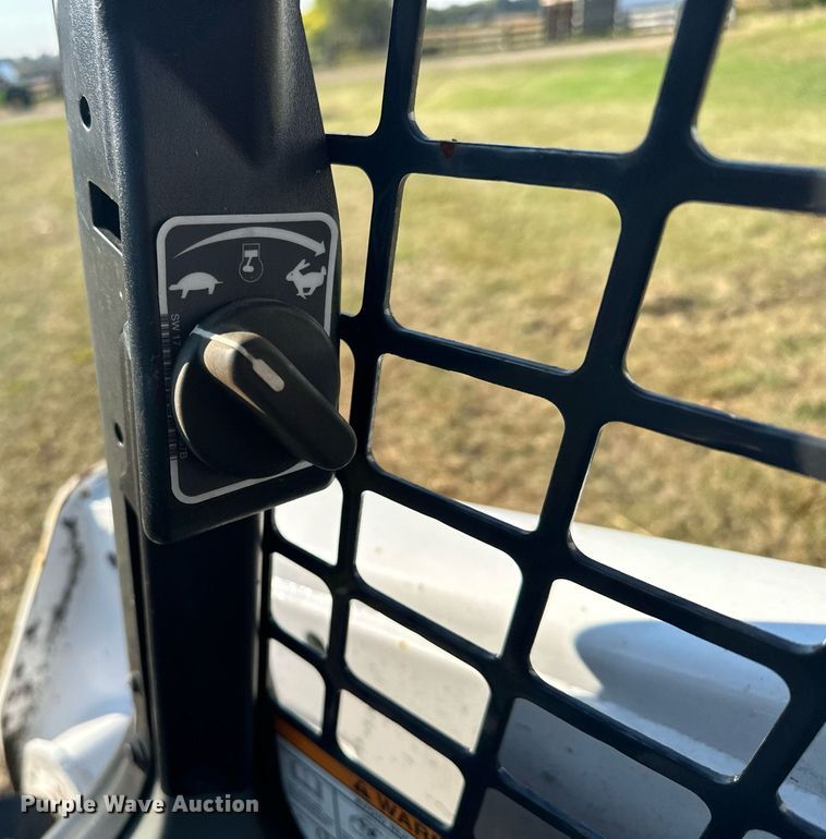 image for item MQ9458 2019 Bobcat S550  skid steer loader