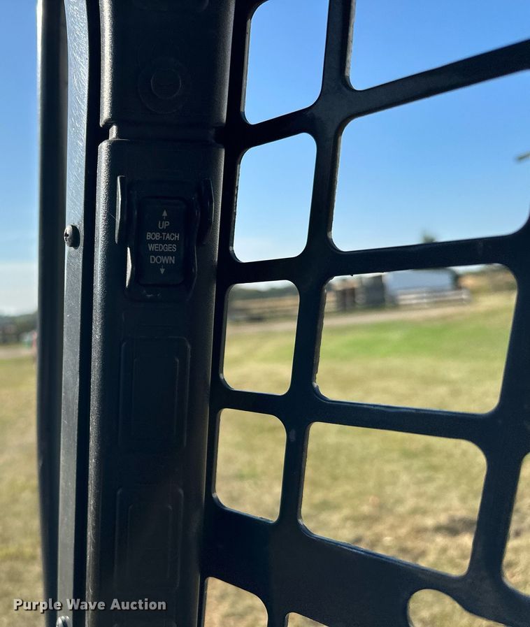 image for item MQ9458 2019 Bobcat S550  skid steer loader