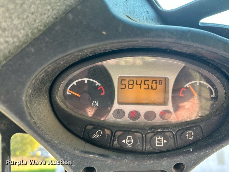 image for item MQ9458 2019 Bobcat S550  skid steer loader