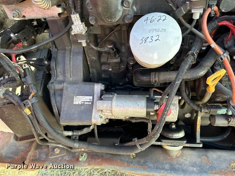 image for item MQ9458 2019 Bobcat S550  skid steer loader