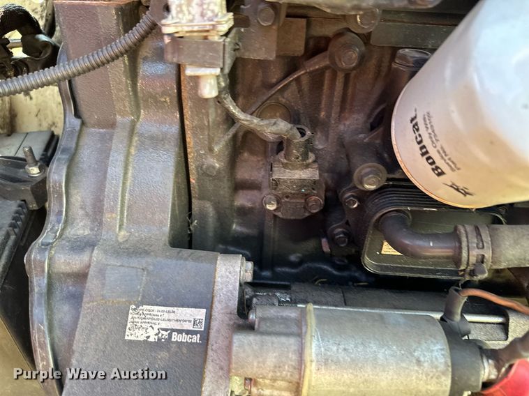 image for item MQ9458 2019 Bobcat S550  skid steer loader