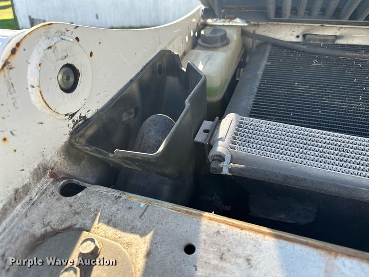 image for item MQ9458 2019 Bobcat S550  skid steer loader