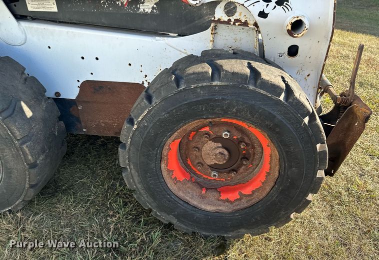 image for item MQ9458 2019 Bobcat S550  skid steer loader