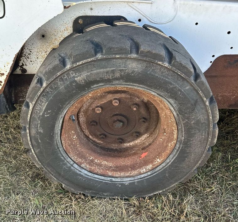 image for item MQ9458 2019 Bobcat S550  skid steer loader